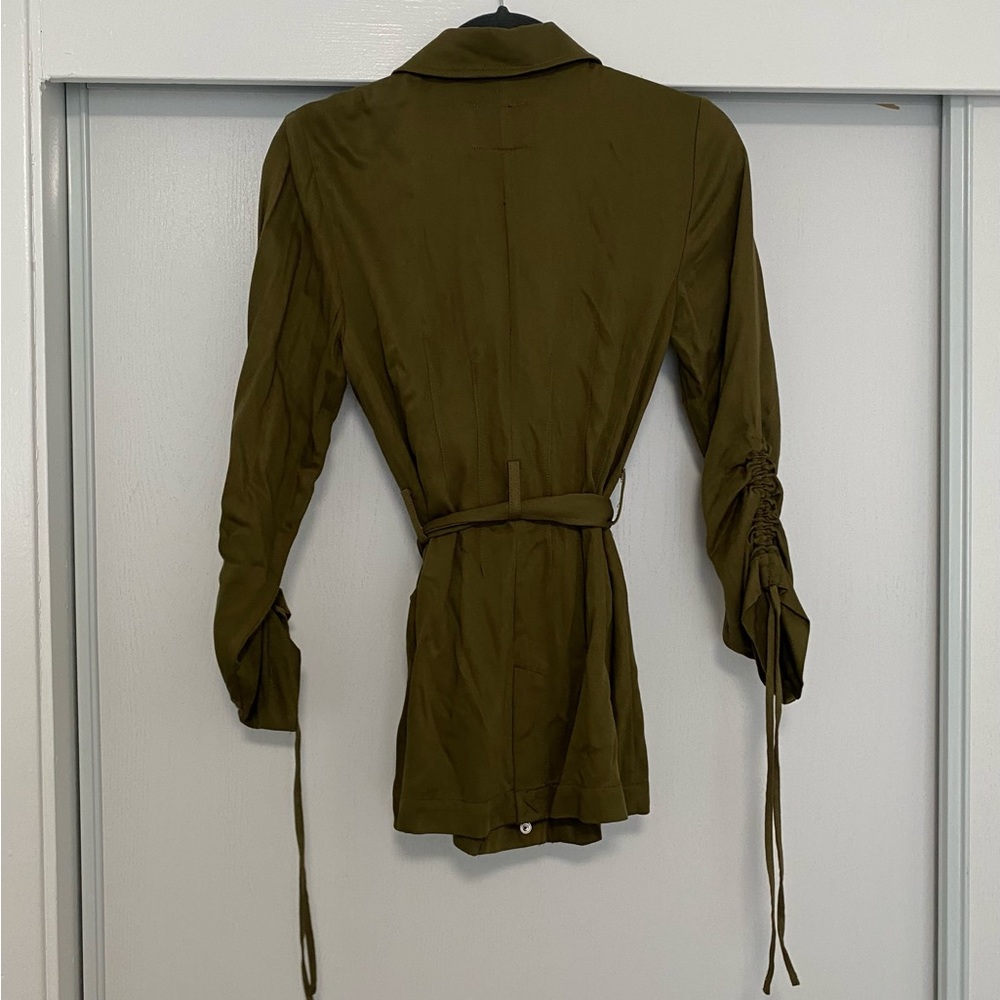 Guess Shacket - Picture 6 of 6